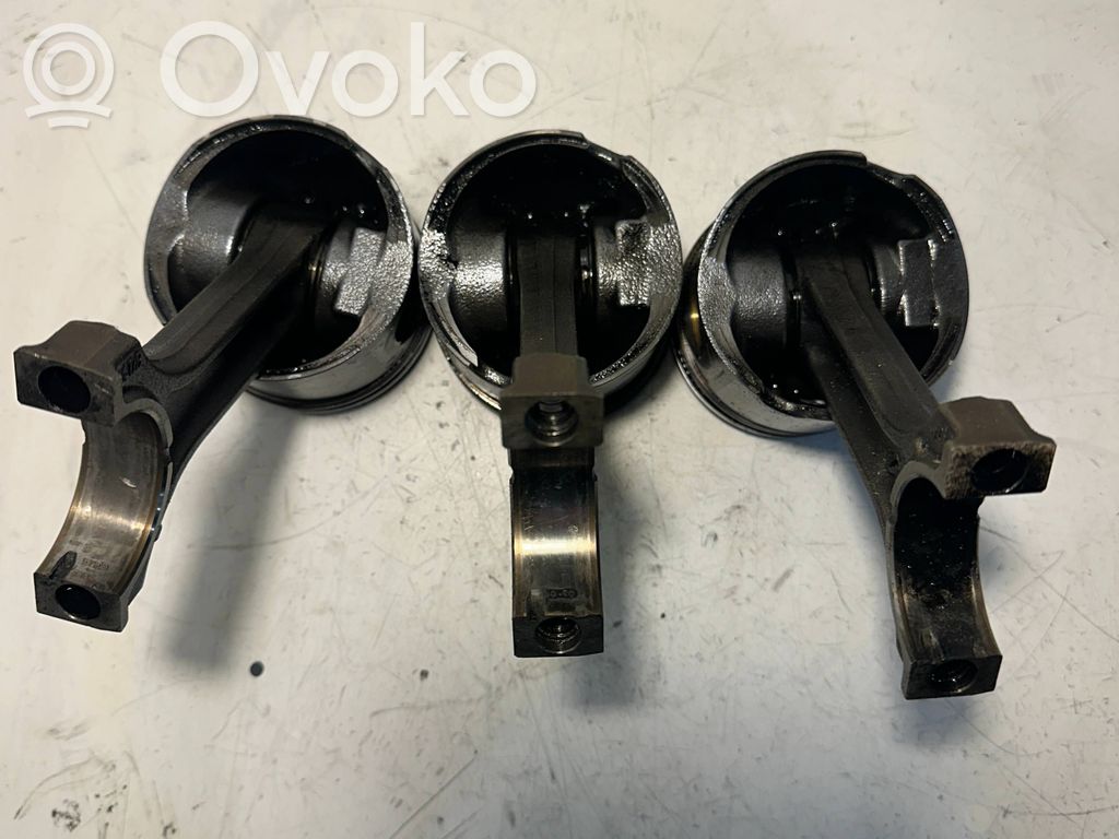 BMW 3 E46 Piston 