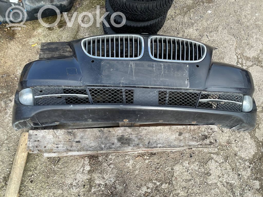 BMW 5 F10 F11 Zderzak przedni 