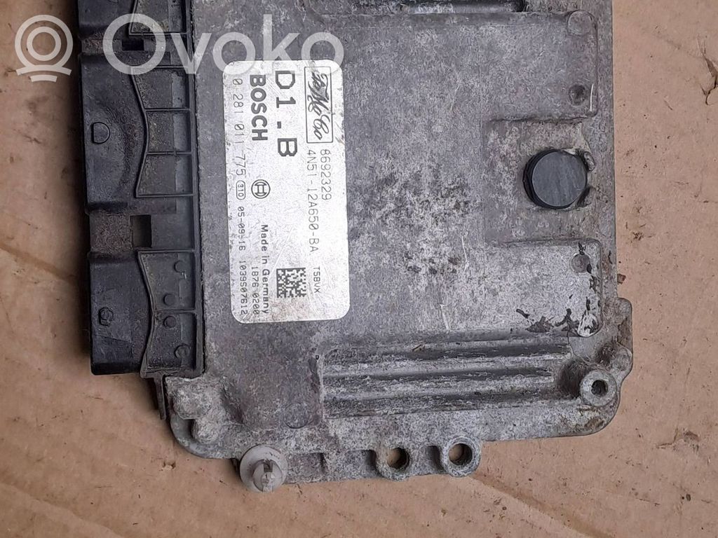 Engine control unit/module   0281011775,3M5112A650B,8692329