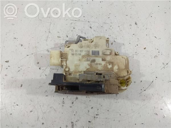 Volkswagen PASSAT B6 Etuoven lukko 