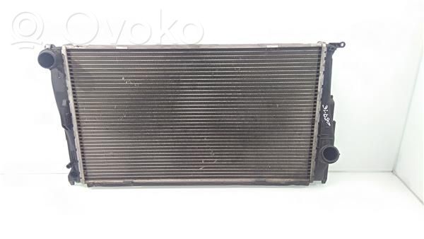 BMW 1 E81 E87 Variklio tepalo radiatorius 