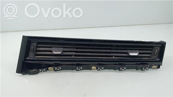 Audi A1 Grille d'aération centrale