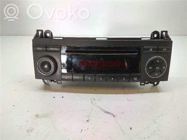 Mercedes-Benz B W245 Hi-Fi-äänentoistojärjestelmä 