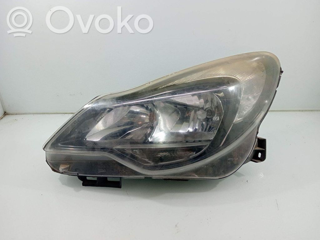 Opel Corsa D Lampa przednia 