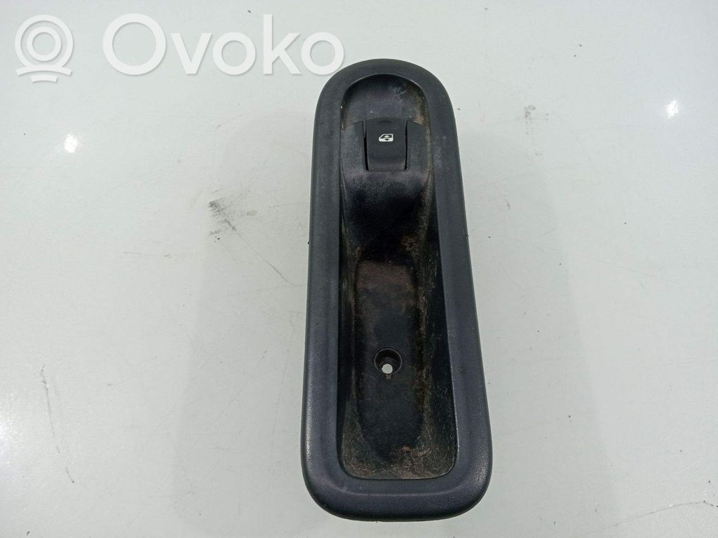 Renault Clio III Schalter el. Fensterheber 
