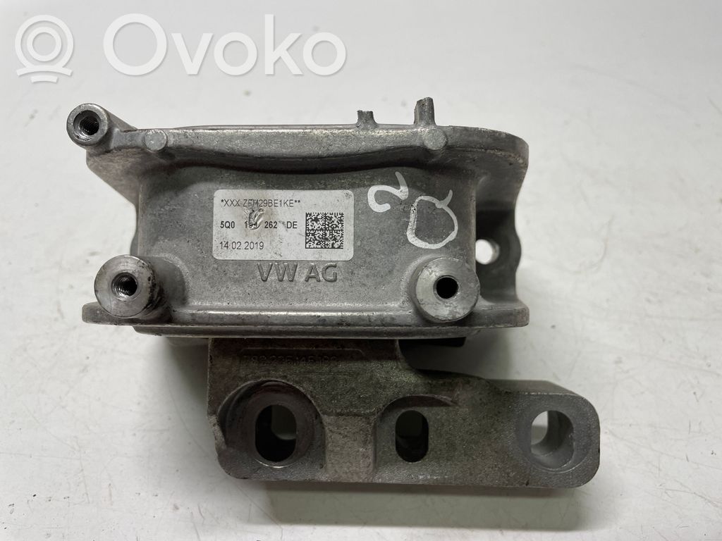 Audi Q2 - Engine mount bracket 
