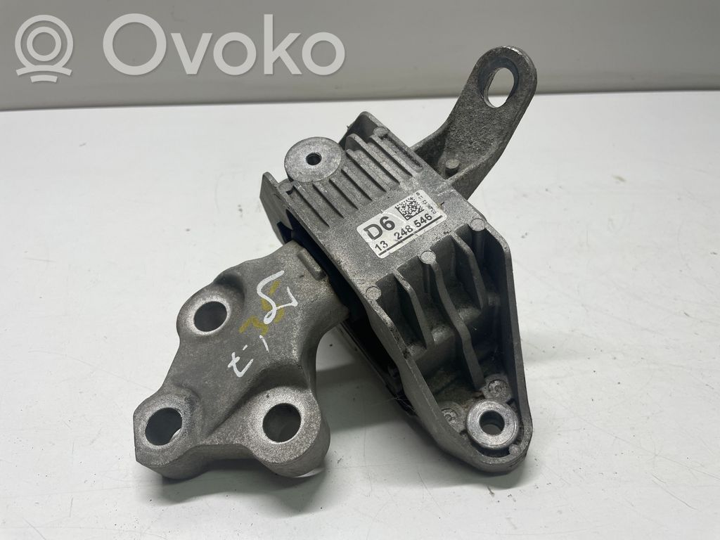 Opel Astra J Engine mount bracket 