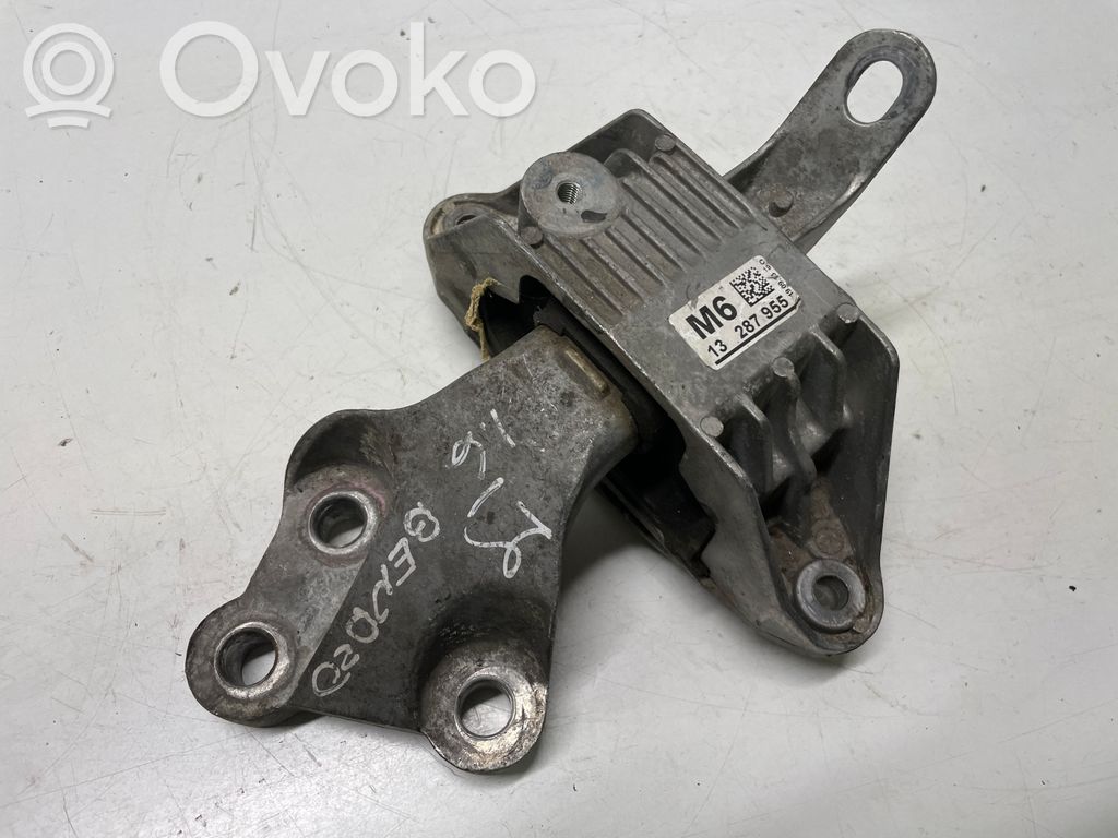 Opel Astra J Engine mount bracket 