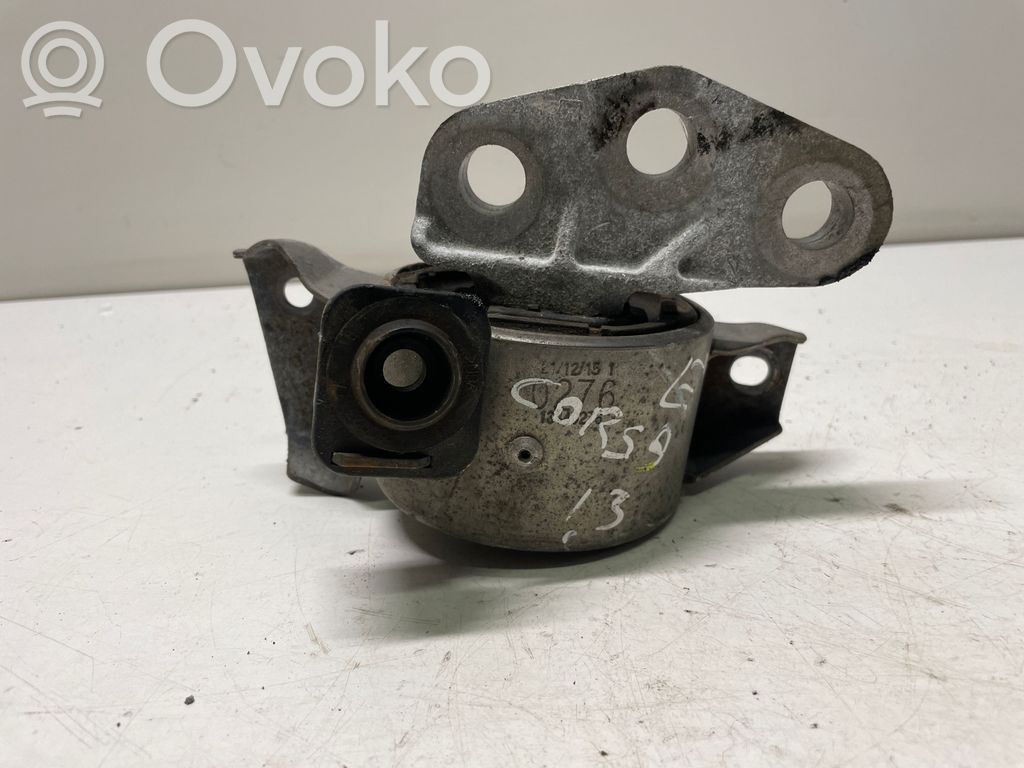 Opel Corsa E Engine mount bracket 