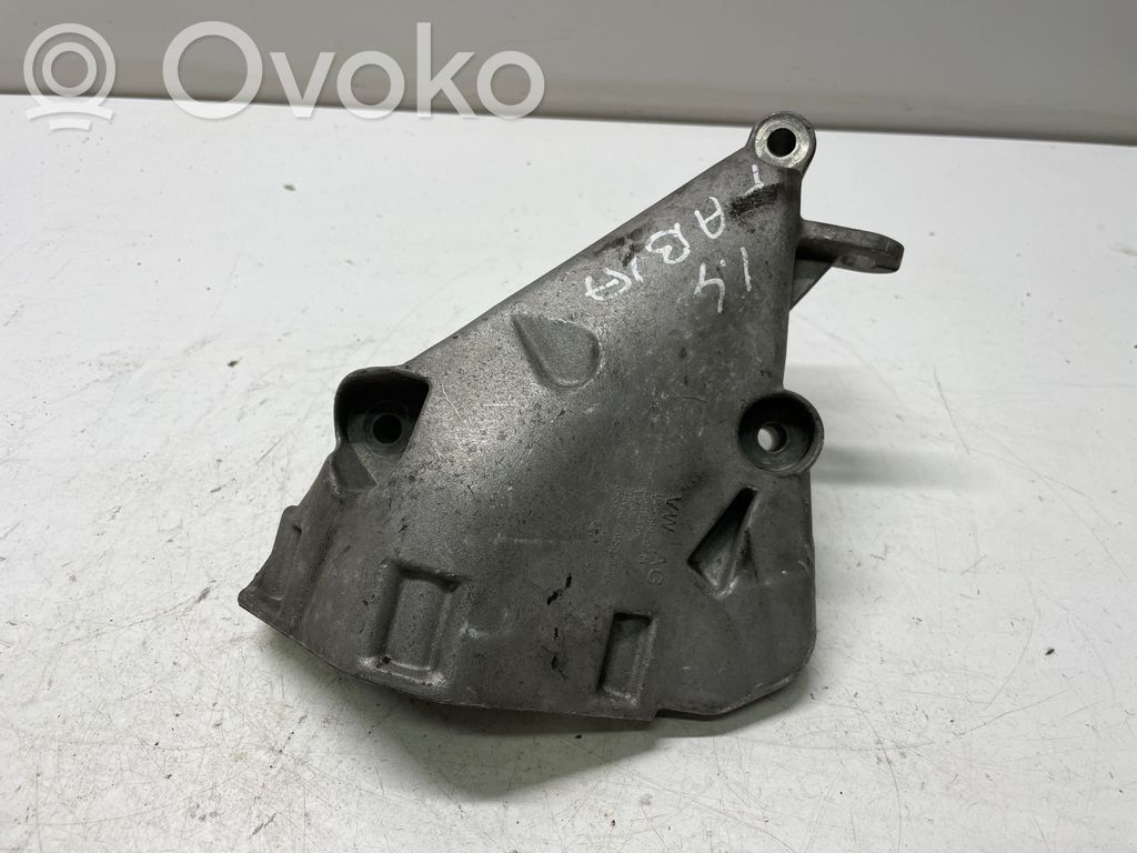 Skoda Fabia Mk2 (5J) Engine mounting bracket 