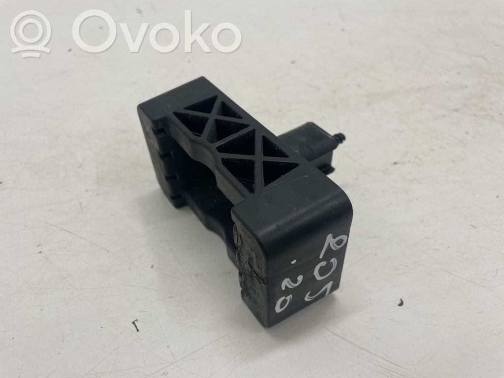 Mercedes-Benz C W205 Jacking socket point 