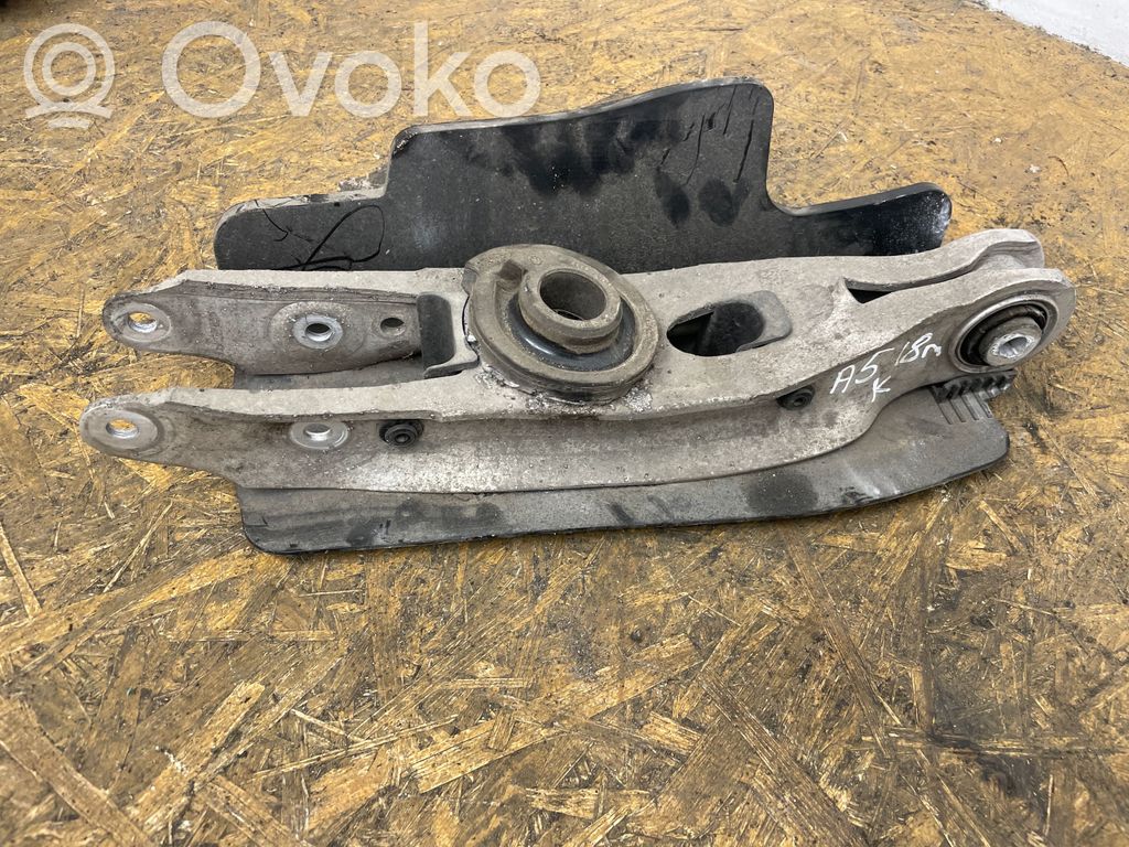 Audi A5 Triangle bras de suspension supérieur arrière 