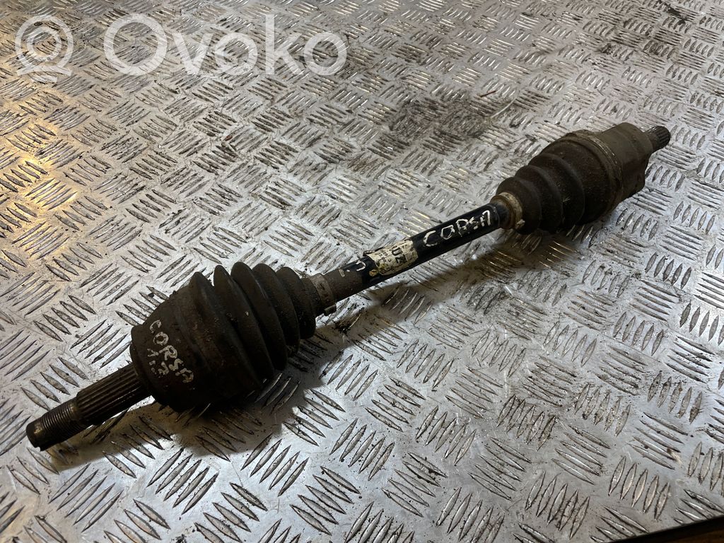 Opel Corsa E Priekinis pusašis 