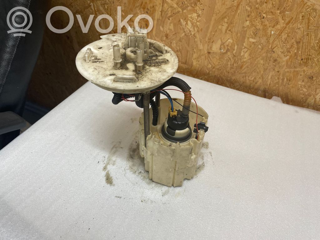 Opel Insignia A In-tank fuel pump 