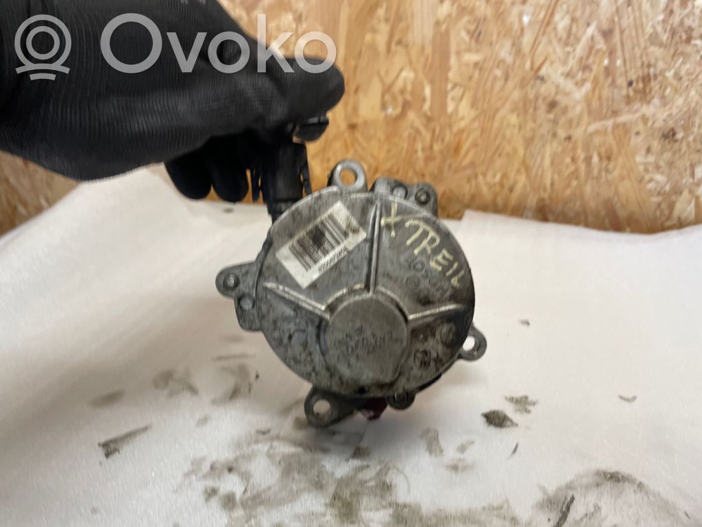 Nissan X-Trail T31 Vacuum pump 
