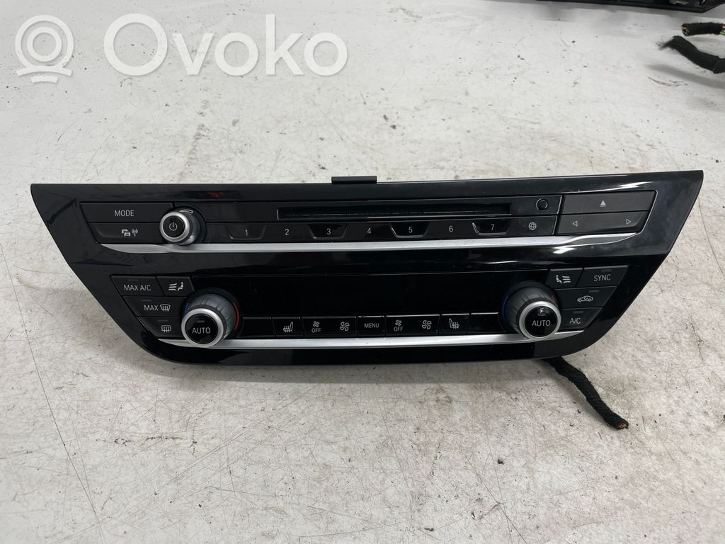 BMW 5 G30 G31 G38 Climate control unit 