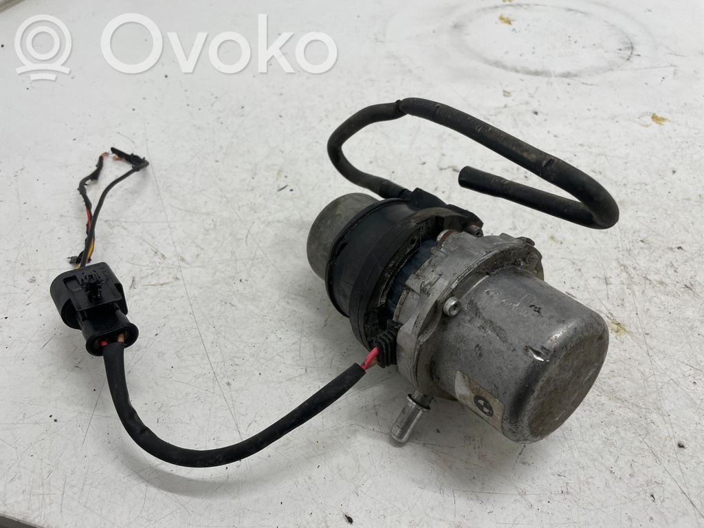 BMW 3 G20 G21 Vacuum pump 
