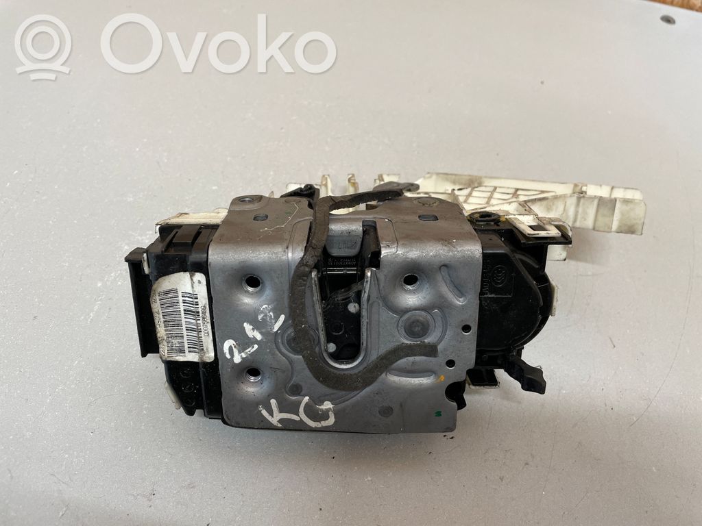 Mercedes-Benz E W212 Rear door lock 