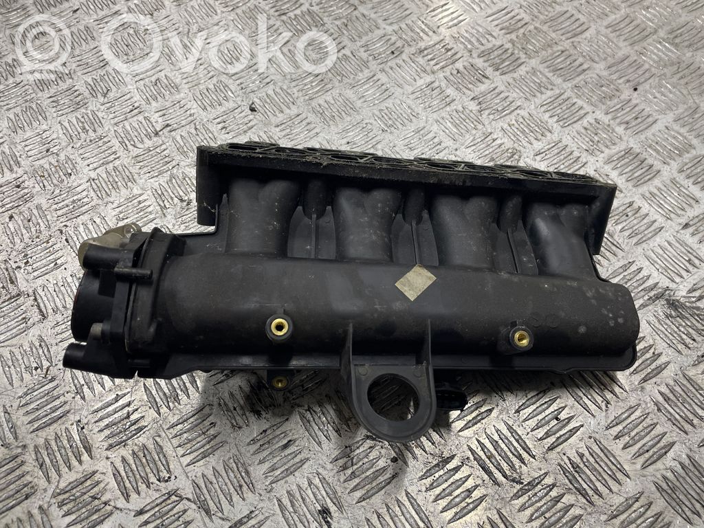 Opel Astra J Kolektorius įsiurbimo 