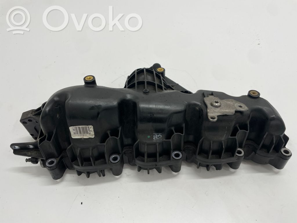 Audi A5 8T 8F Colector de admisión 