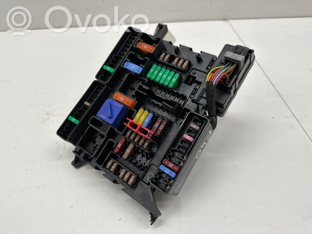 Módulo de fusible   4A323C8,9360501