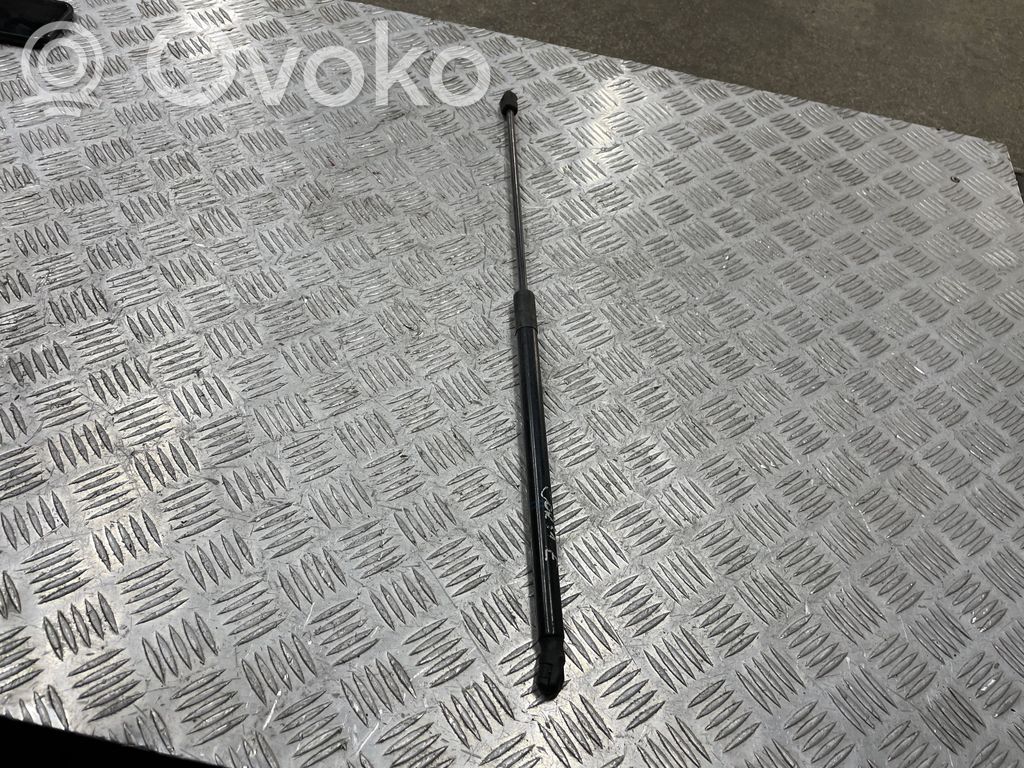 Opel Corsa E Tailgate/trunk strut/damper 