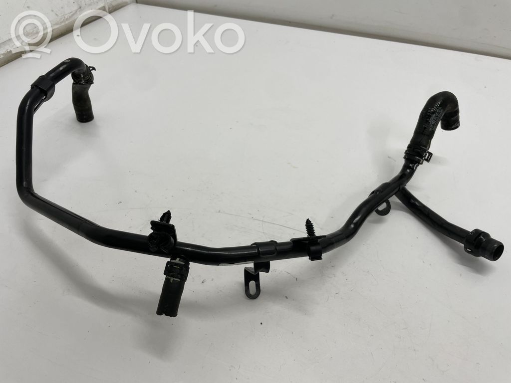 Audi A4 S4 B9 Engine coolant pipe/hose 