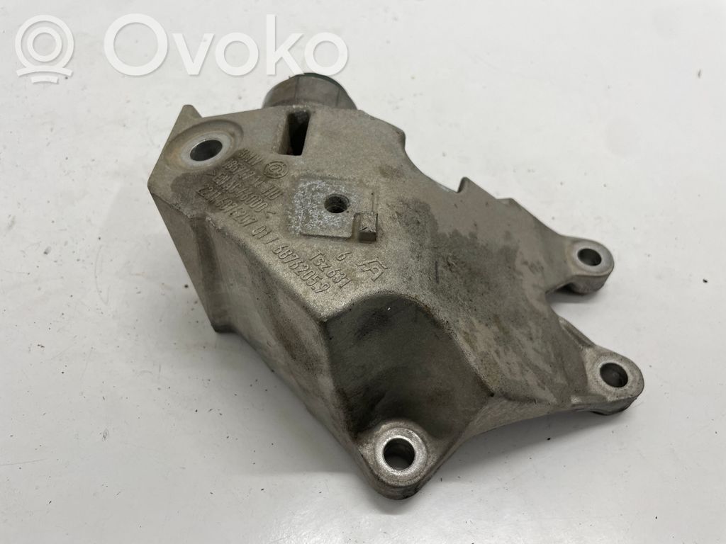 BMW 3 G20 G21 Engine mounting bracket 