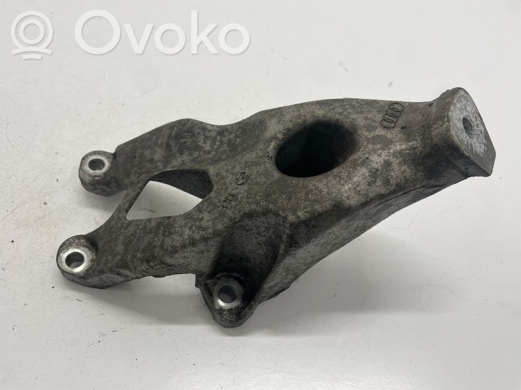 Audi A4 S4 B8 8K Engine mounting bracket 