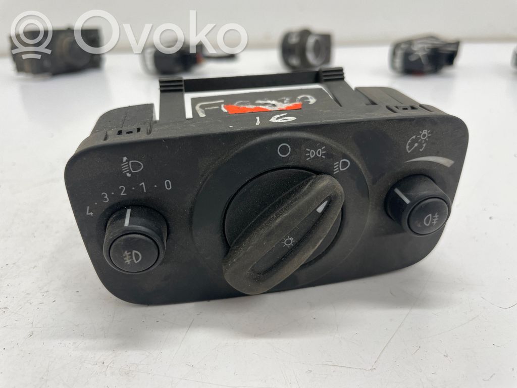 Ford Fiesta Light switch 