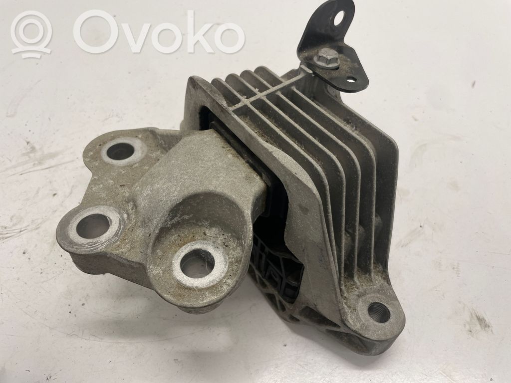 Opel Insignia B Engine mount bracket 