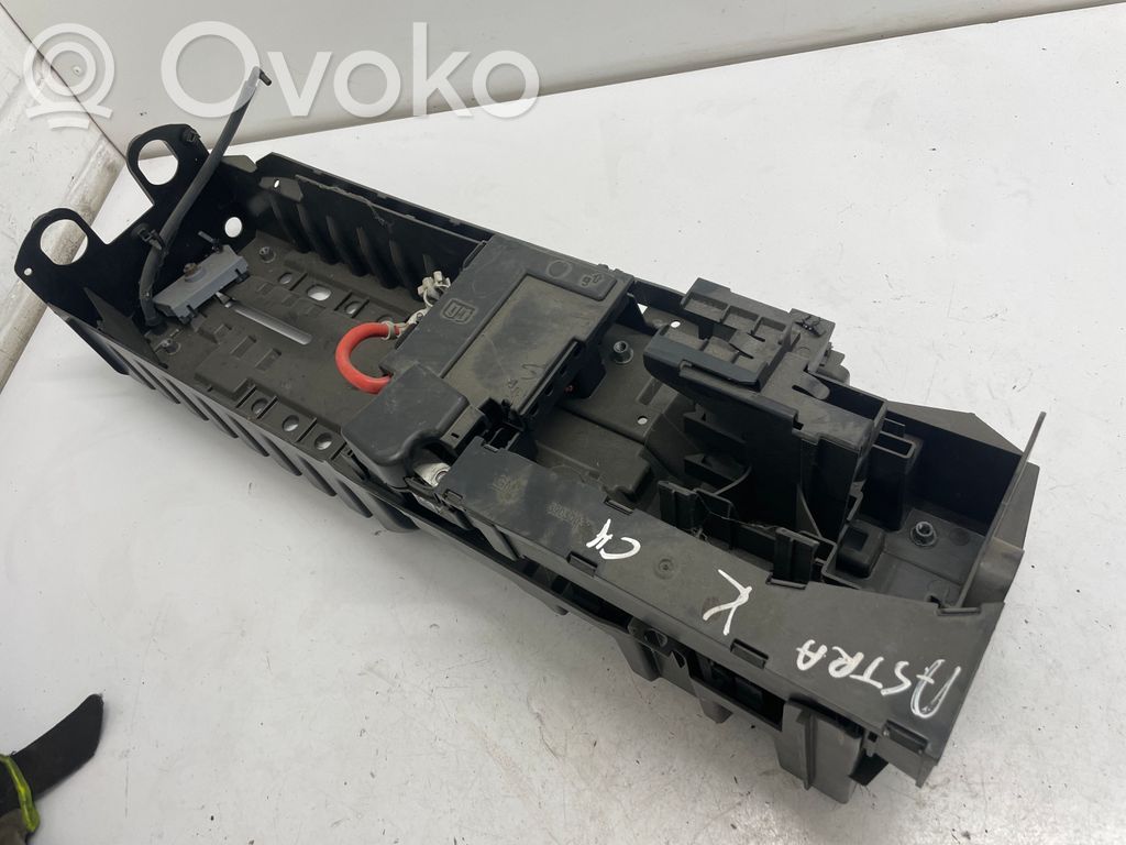 Opel Astra K Batteriegestell 
