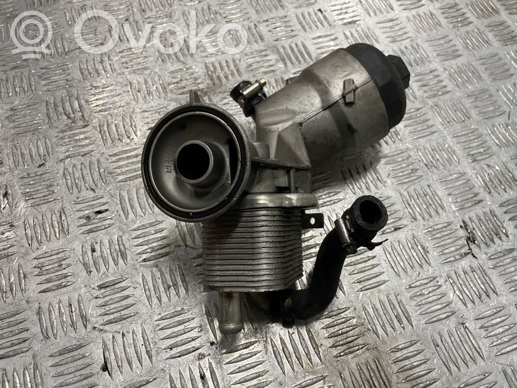 Opel Zafira B Oil filter mounting bracket 