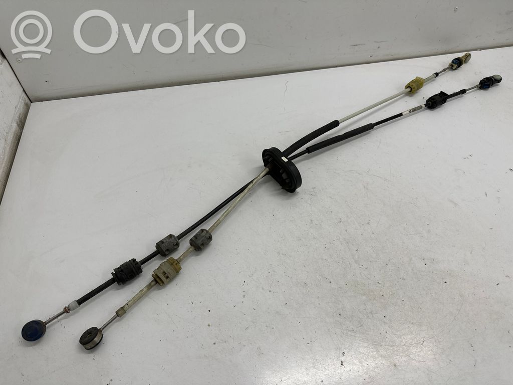Opel Astra J Gear shift cable linkage 