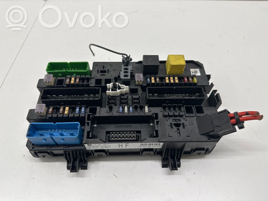 Opel Astra H Sulakemoduuli 