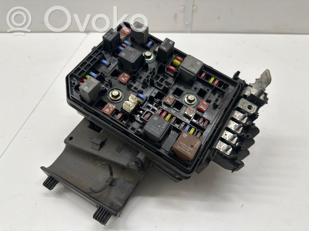 Opel Astra K Fuse box set 