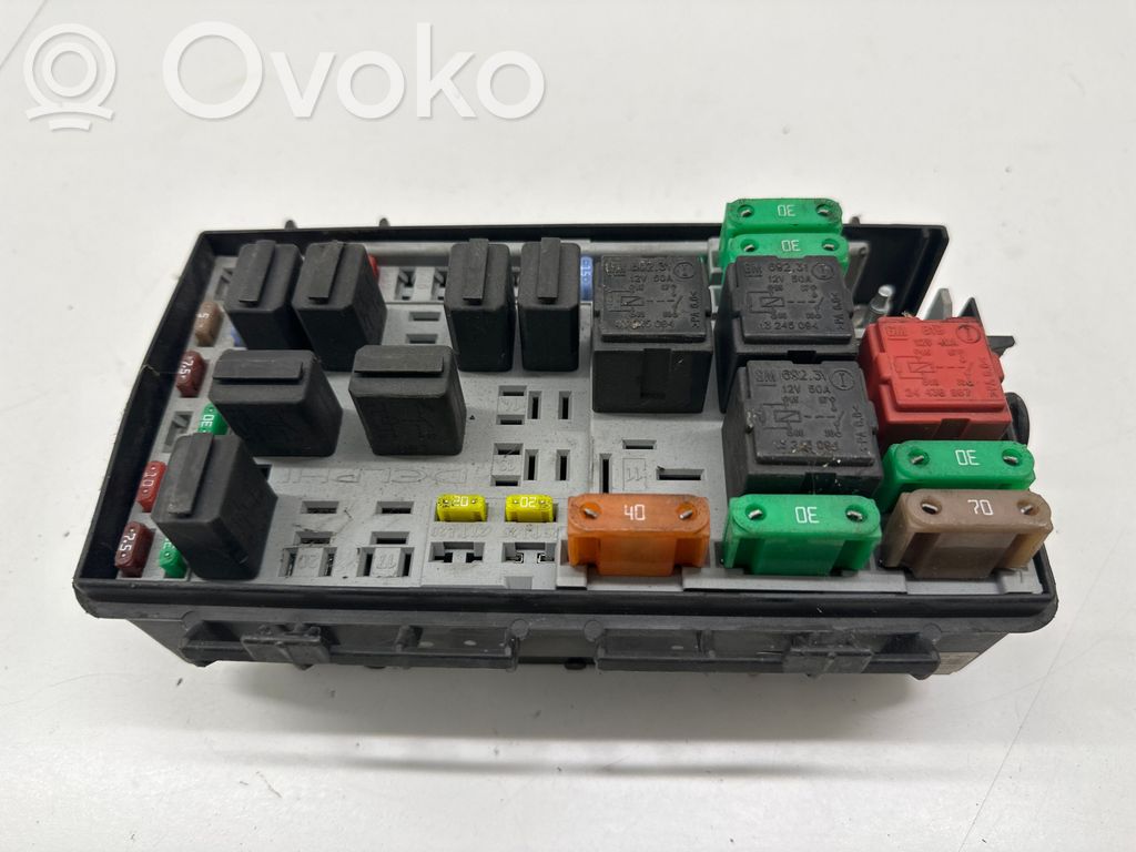 Opel Corsa D Módulo de fusible 