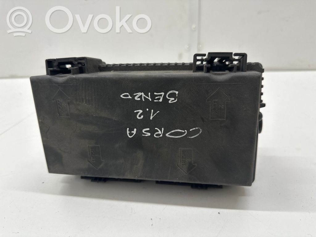 Opel Corsa D Juego de caja de fusibles 