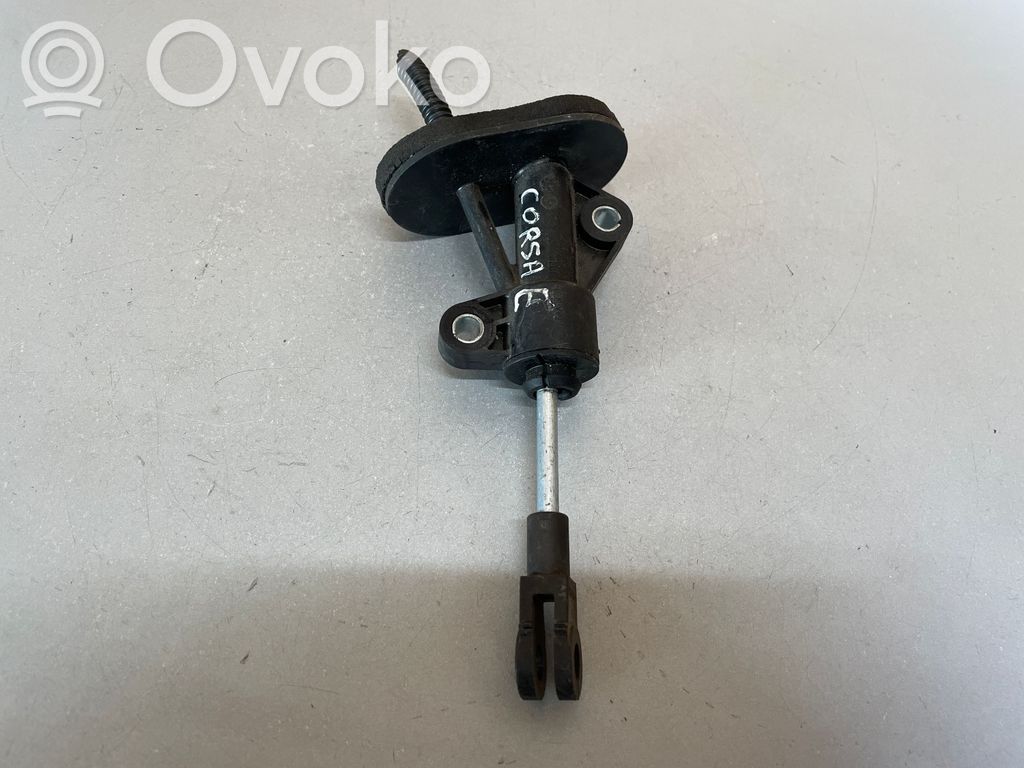 Opel Corsa E Kytkimen apusylinteri 