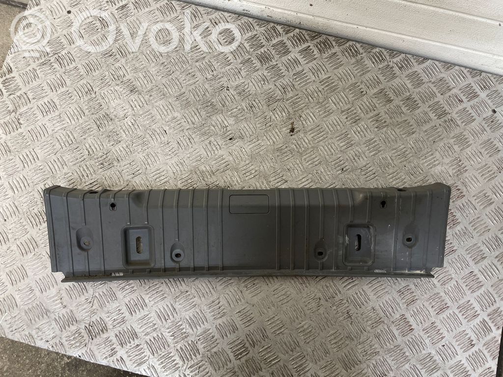 BMW 3 E90 E91 Bagažinės slenksčio apdaila 