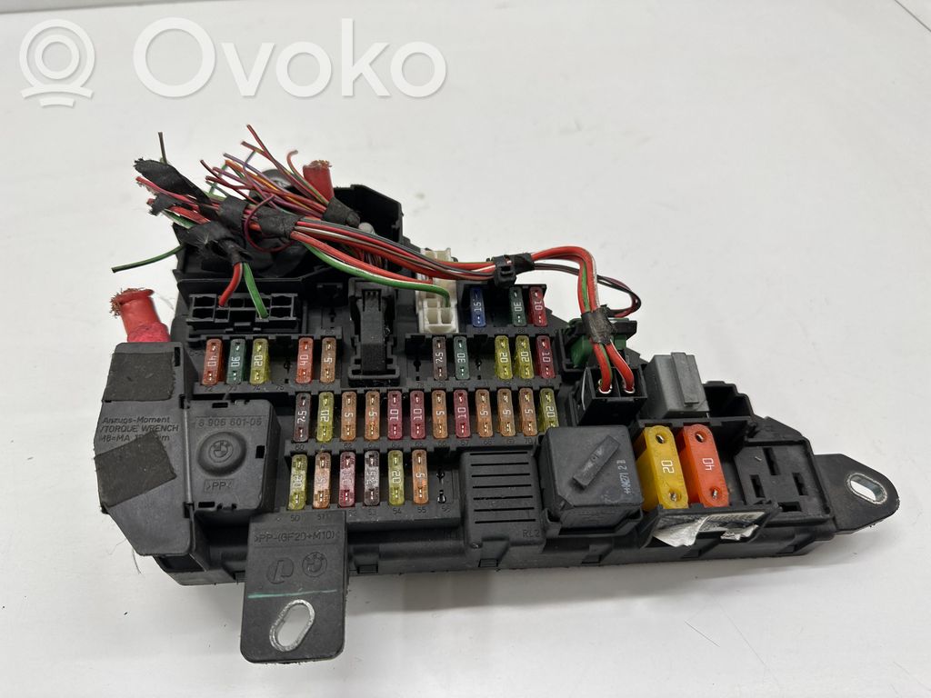 BMW 5 E60 E61 Fuse module 
