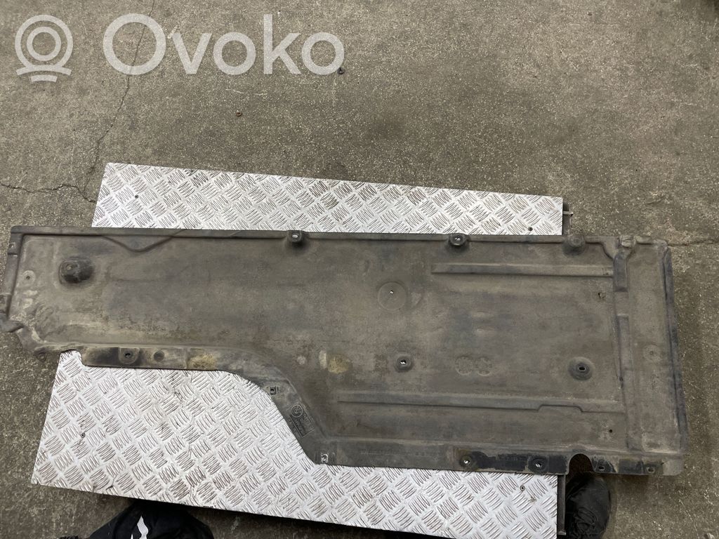 BMW 5 E60 E61 Šoninė dugno apsauga 