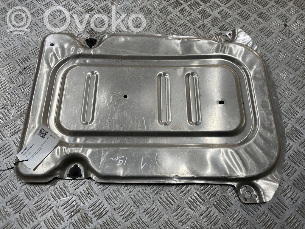 Placa protectora del centro/medio   2Q0825229B