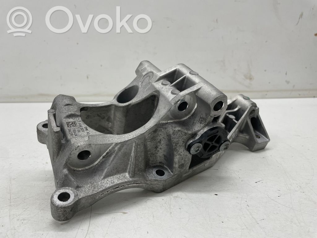 BMW 1 F20 F21 Kita variklio skyriaus detalė 