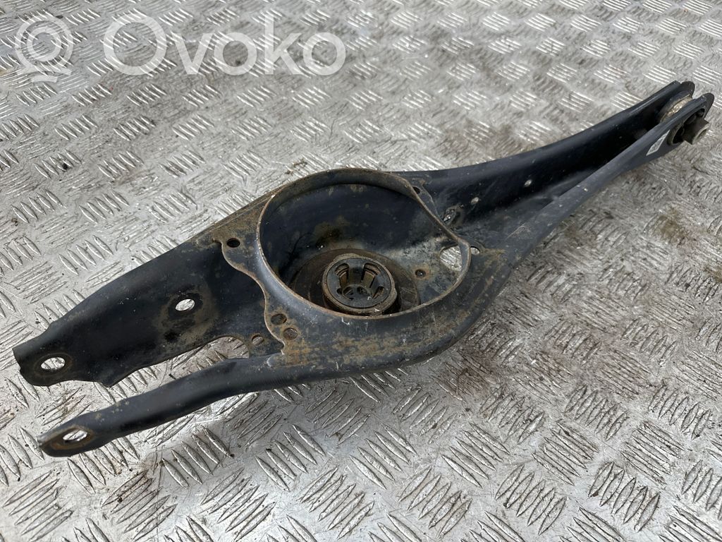 Volkswagen Touran III Querlenker Achsschenkel hinten 