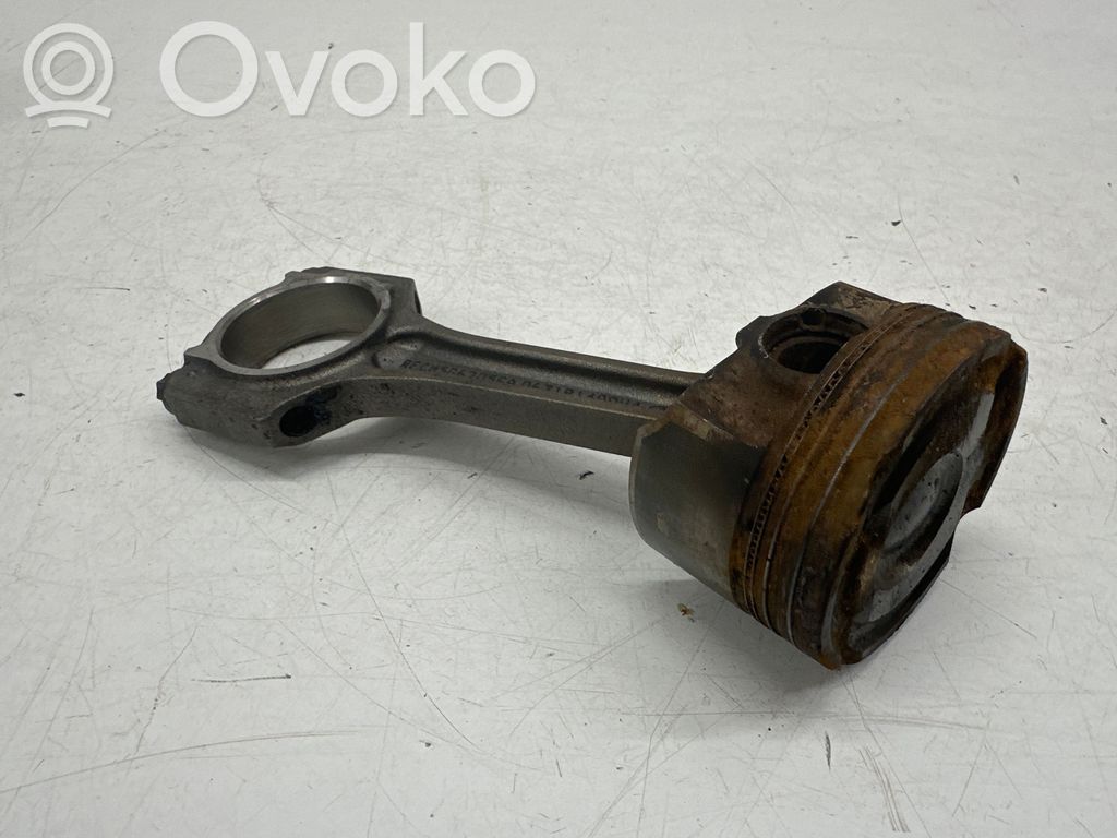 Ford Puma Piston with connecting rod 