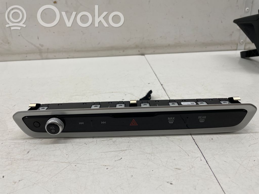 BMW X7 G07 Hazard light switch 