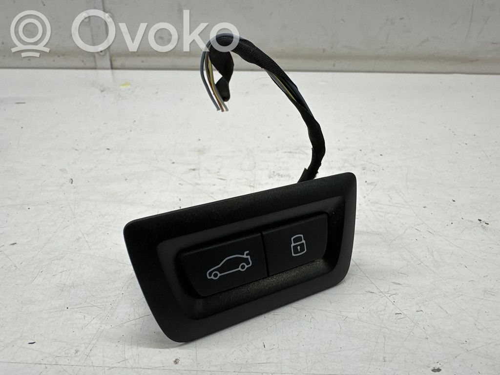 BMW X7 G07 Tailgate/trunk/boot open switch 