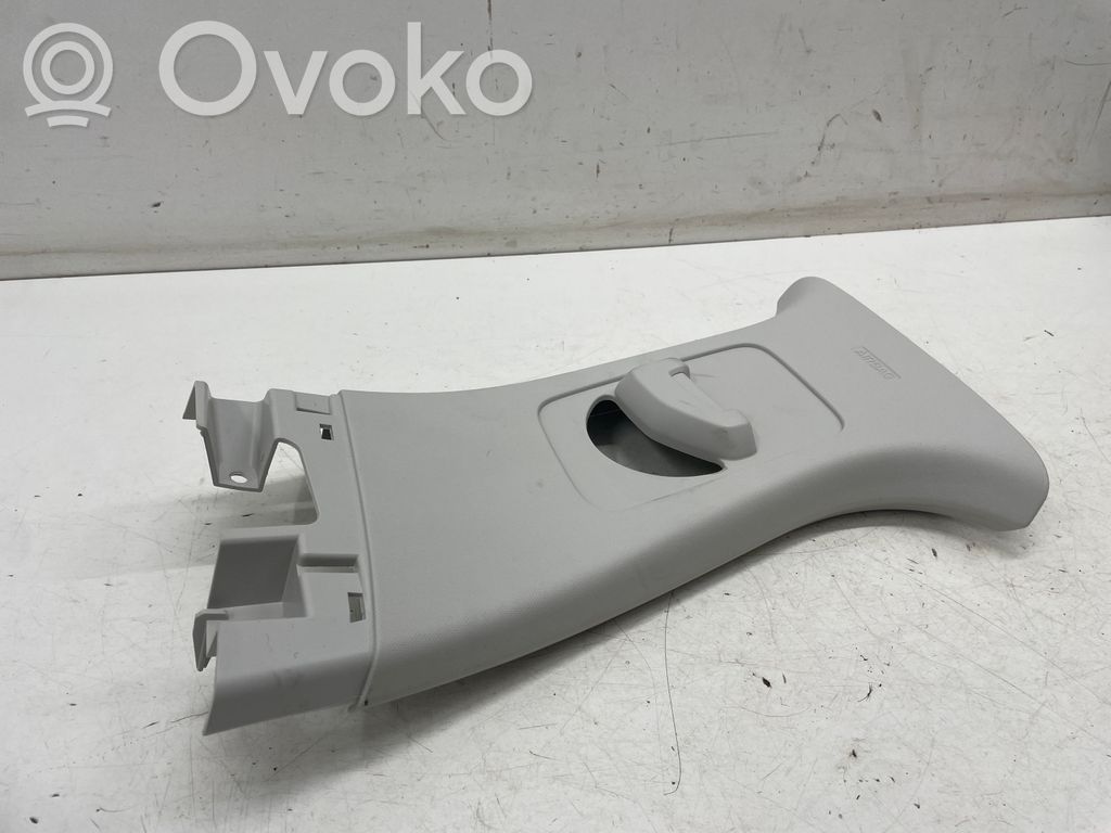Ford Focus Pilar (B) (superior) 