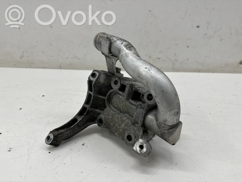 Porsche Macan (95B) A/C compressor mount bracket 